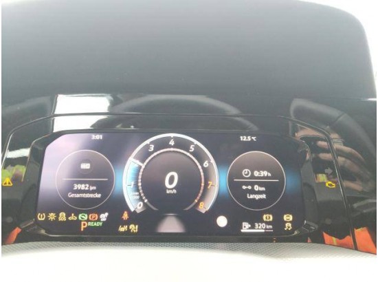 2025 Volkswagen Golf VIII Lim. 1.5 eTSI 110 kW Goal 2025 Volkswagen Golf VIII Lim. 1.5 eTSI 110 kW Goal