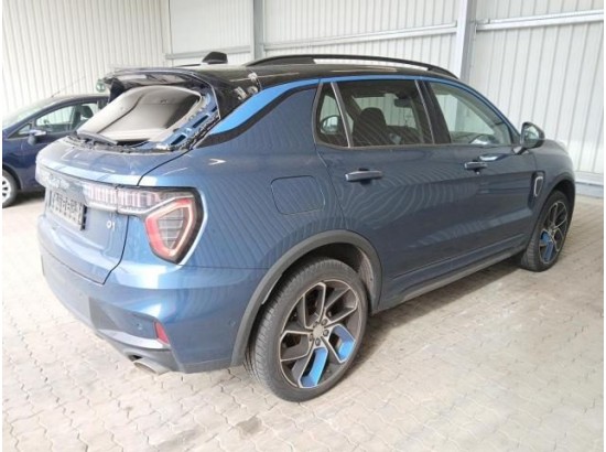 2022 Lynk & Co 01 2022 Lynk & Co 01