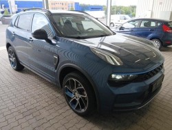 2022 Lynk & Co 01