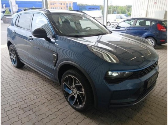 2022 Lynk & Co 01 2022 Lynk & Co 01