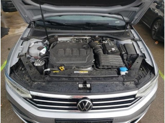2023 Volkswagen Passat Variant Elegance