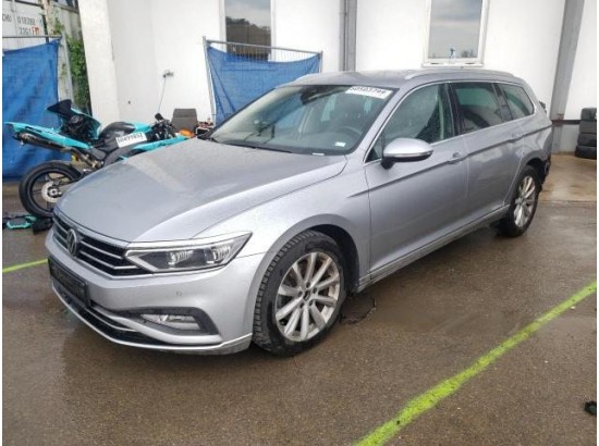 2023 Volkswagen Passat Variant Elegance