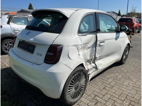 2022 FIAT 500 E Icon 2022 FIAT 500 E Icon