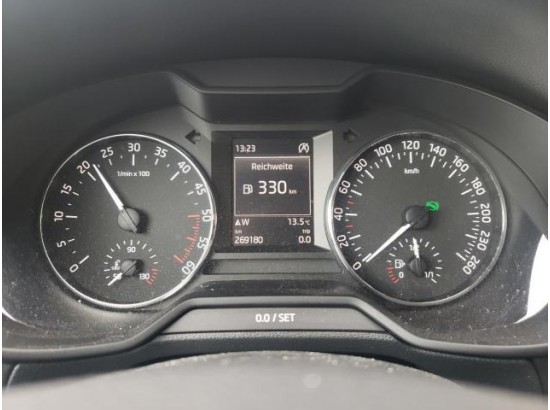 2015 Skoda Octavia Combi Elegance