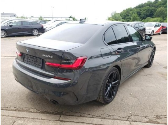 2022 BMW 3er Lim. 330 e xDrive M Sport 2022 BMW 3er Lim. 330 e xDrive M Sport