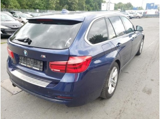 2015 BMW 3er Touring 318d Sport Line