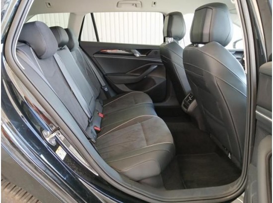 2025 Volkswagen Passat Variant 2.0 TDI 110 kW Business 2025 Volkswagen Passat Variant 2.0 TDI 110 kW Business
