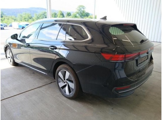 2025 Volkswagen Passat Variant 2.0 TDI 110 kW Business 2025 Volkswagen Passat Variant 2.0 TDI 110 kW Business