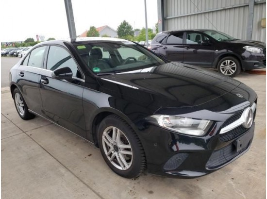 2021 Mercedes-Benz A -Klasse Lim. A 180 d 2021 Mercedes-Benz A -Klasse Lim. A 180 d