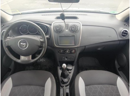 2016 Dacia Sandero II Stepway Prestige 2016 Dacia Sandero II Stepway Prestige