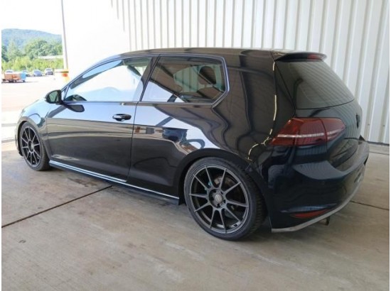 2015 Volkswagen Golf VII Lim. Highline BMT