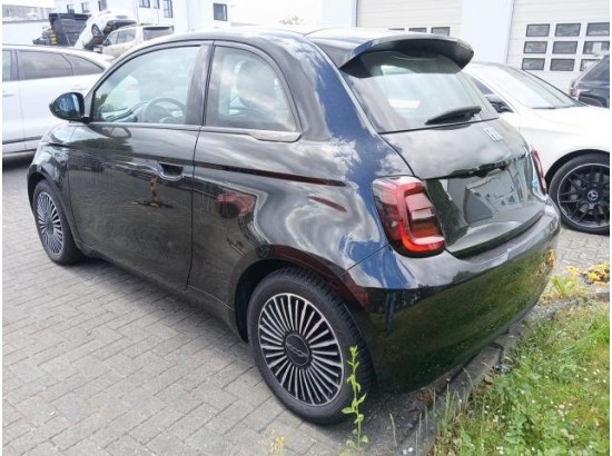 2022 FIAT 500 E Icon 2022 FIAT 500 E Icon