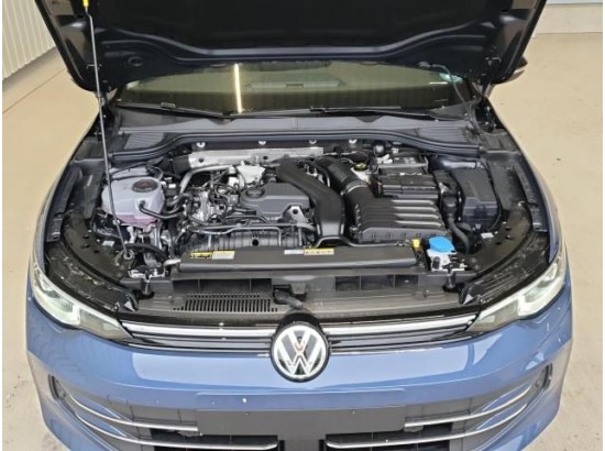 2025 Volkswagen Golf VIII Lim. 1.5 eTSI 110 kW Goal 2025 Volkswagen Golf VIII Lim. 1.5 eTSI 110 kW Goal