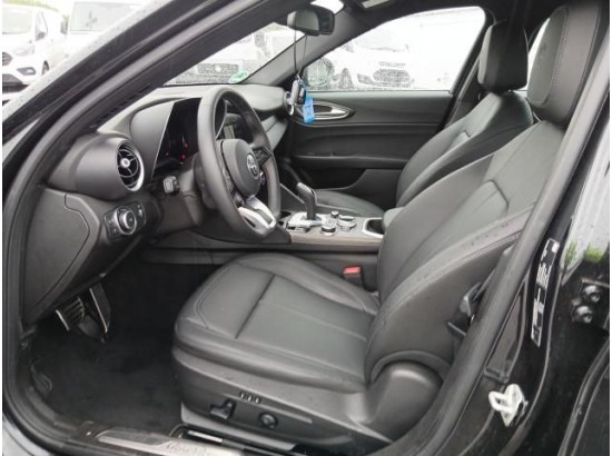 2024 Alfa Romeo Giulia Ti Q4 2024 Alfa Romeo Giulia Ti Q4