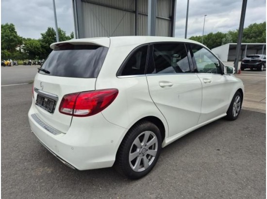 2016 Mercedes-Benz B -Klasse B 180 CDI / d 2016 Mercedes-Benz B -Klasse B 180 CDI / d