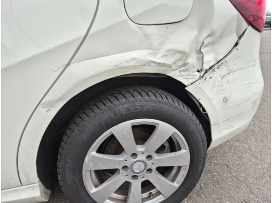 2016 Mercedes-Benz B -Klasse B 180 CDI / d 2016 Mercedes-Benz B -Klasse B 180 CDI / d