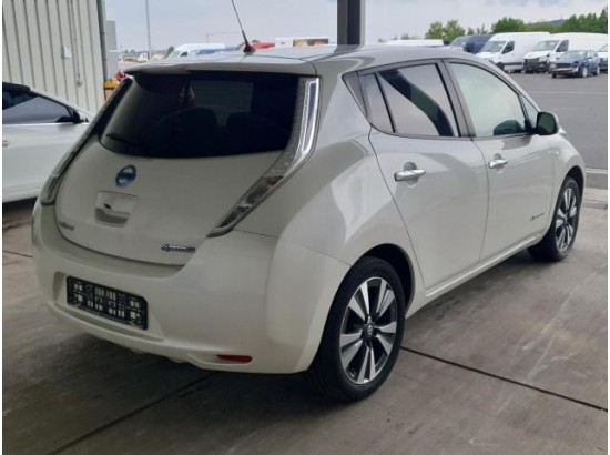 2016 Nissan Leaf Tekna 2016 Nissan Leaf Tekna