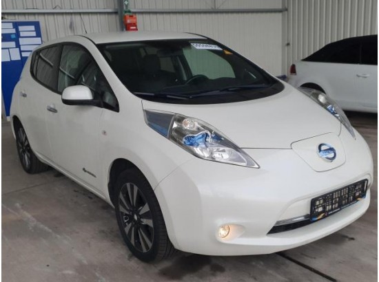 2016 Nissan Leaf Tekna 2016 Nissan Leaf Tekna