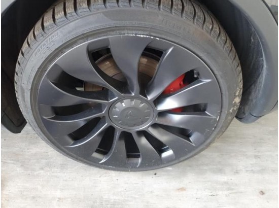 2022 Tesla Model Y Dual Motor AWD 2022 Tesla Model Y Dual Motor AWD