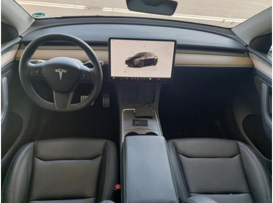 2022 Tesla Model Y Dual Motor AWD 2022 Tesla Model Y Dual Motor AWD