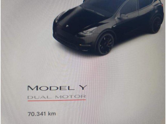 2022 Tesla Model Y Dual Motor AWD 2022 Tesla Model Y Dual Motor AWD