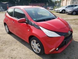 2016 Toyota AYGO x-play touch