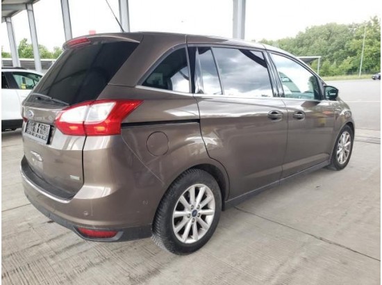 2017 Ford Grand C-Max Titanium