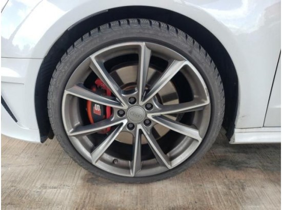 2015 Audi S3 Sportback 2.0 TFSI quattro 2015 Audi S3 Sportback 2.0 TFSI quattro