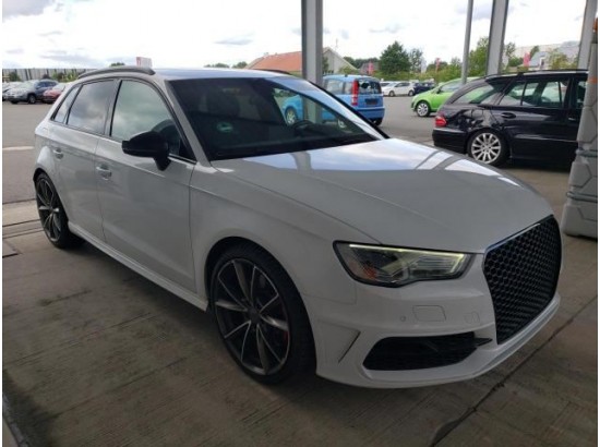 2015 Audi S3 Sportback 2.0 TFSI quattro 2015 Audi S3 Sportback 2.0 TFSI quattro