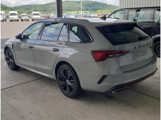2021 Skoda Octavia Combi RS iV 2021 Skoda Octavia Combi RS iV