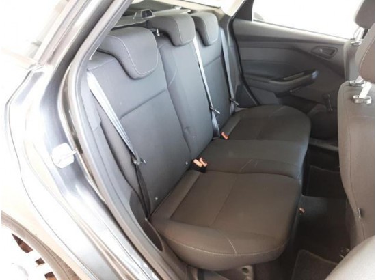 2015 Ford Focus Turnier Ambiente 2015 Ford Focus Turnier Ambiente