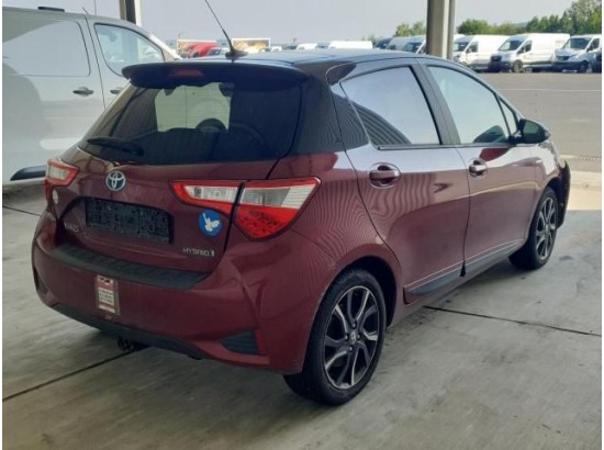 2017 Toyota Yaris Hybrid Style Selection 2017 Toyota Yaris Hybrid Style Selection
