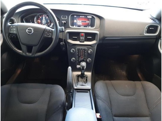 2017 Volvo V40 Kinetic 2017 Volvo V40 Kinetic