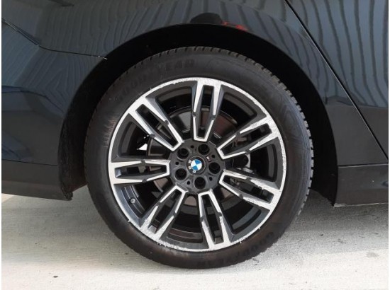2025 BMW 5er Lim. 520 d xDrive M Sport 2025 BMW 5er Lim. 520 d xDrive M Sport