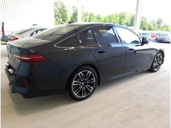 2025 BMW 5er Lim. 520 d xDrive M Sport 2025 BMW 5er Lim. 520 d xDrive M Sport