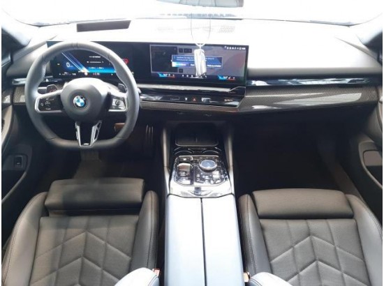 2025 BMW 5er Touring 520 d xDrive M Sport 2025 BMW 5er Touring 520 d xDrive M Sport