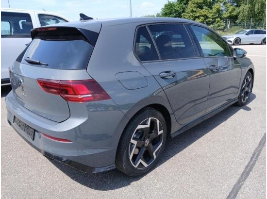 2025 Volkswagen Golf VIII Lim. 1.5 TSI 110 kW R-Line 2025 Volkswagen Golf VIII Lim. 1.5 TSI 110 kW R-Line