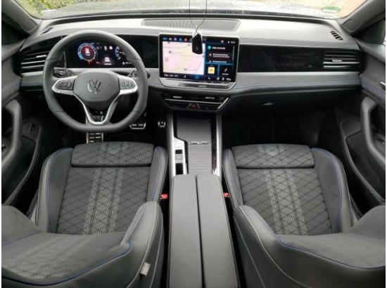 2025 Volkswagen Passat Variant 2.0 TDI 110 kW R-line 2025 Volkswagen Passat Variant 2.0 TDI 110 kW R-line
