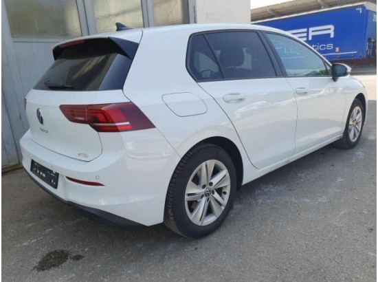 2025 Volkswagen Golf VIII Lim. 1.5 eTSI 110 kW Life 2025 Volkswagen Golf VIII Lim. 1.5 eTSI 110 kW Life