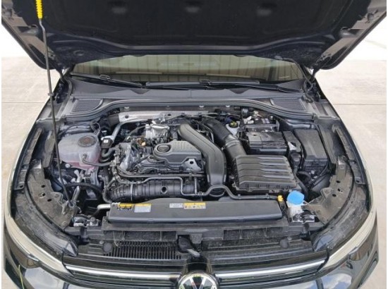 2025 Volkswagen Golf VIII Lim. 1.5 eTSI 110 kW Life 2025 Volkswagen Golf VIII Lim. 1.5 eTSI 110 kW Life