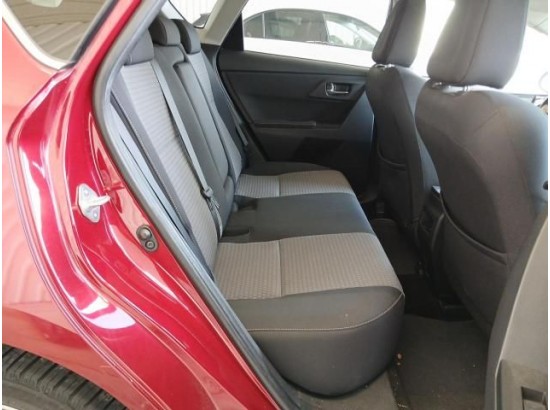2017 Toyota Auris Edition-S+