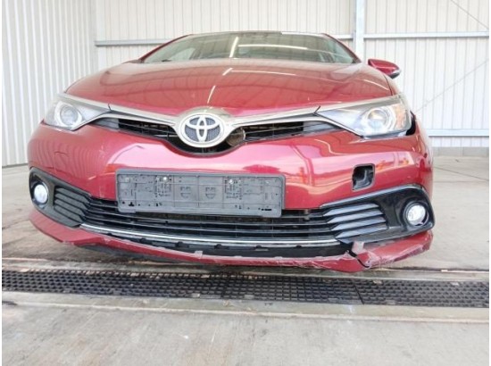 2017 Toyota Auris Edition-S+