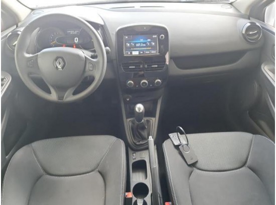 2015 Renault Clio IV Dynamique 2015 Renault Clio IV Dynamique