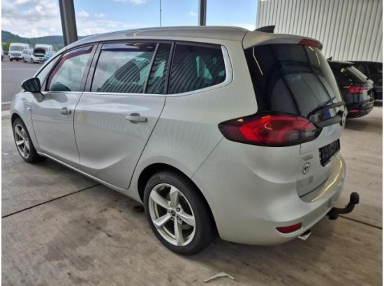 2015 Opel Zafira C Tourer Innovation 2015 Opel Zafira C Tourer Innovation