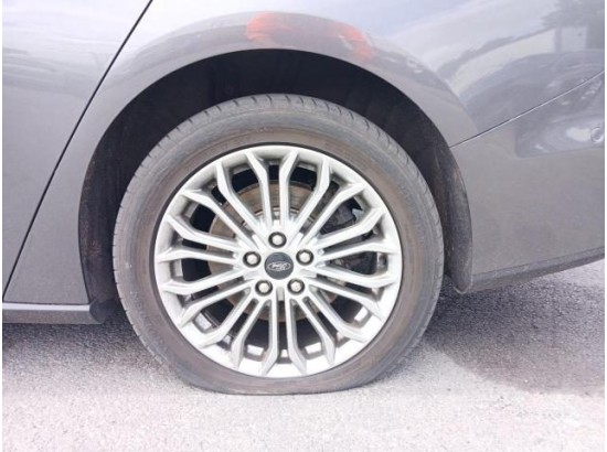 2019 Ford Focus Turnier Titanium 2019 Ford Focus Turnier Titanium