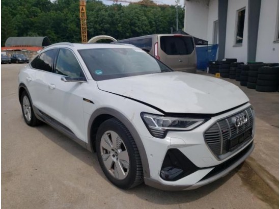 2020 Audi e-tron Sportback 55 quattro S line 2020 Audi e-tron Sportback 55 quattro S line