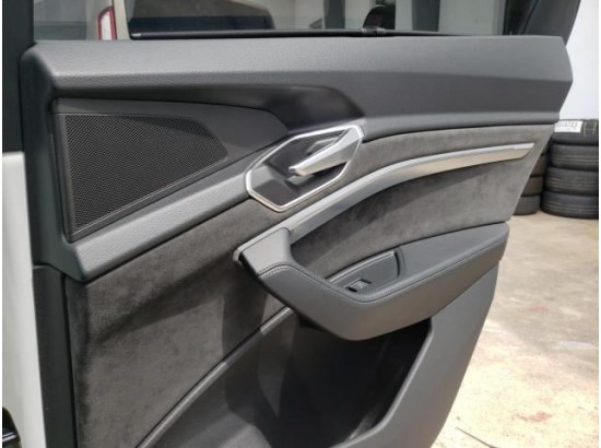 2020 Audi e-tron Sportback 55 quattro S line 2020 Audi e-tron Sportback 55 quattro S line