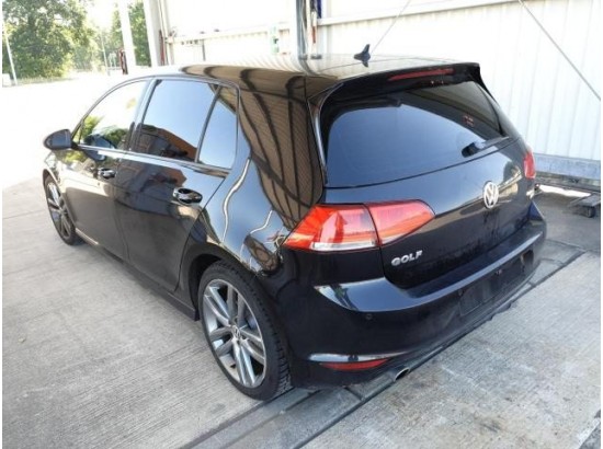 2015 Volkswagen Golf VII Lim. Comfortline BMT 2015 Volkswagen Golf VII Lim. Comfortline BMT