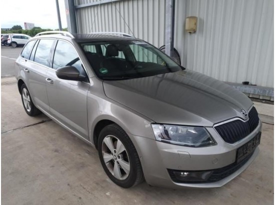 2015 Skoda Octavia Combi Elegance 2015 Skoda Octavia Combi Elegance