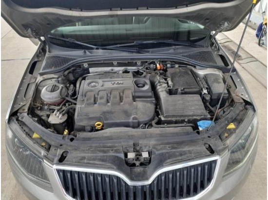 2015 Skoda Octavia Combi Elegance 2015 Skoda Octavia Combi Elegance